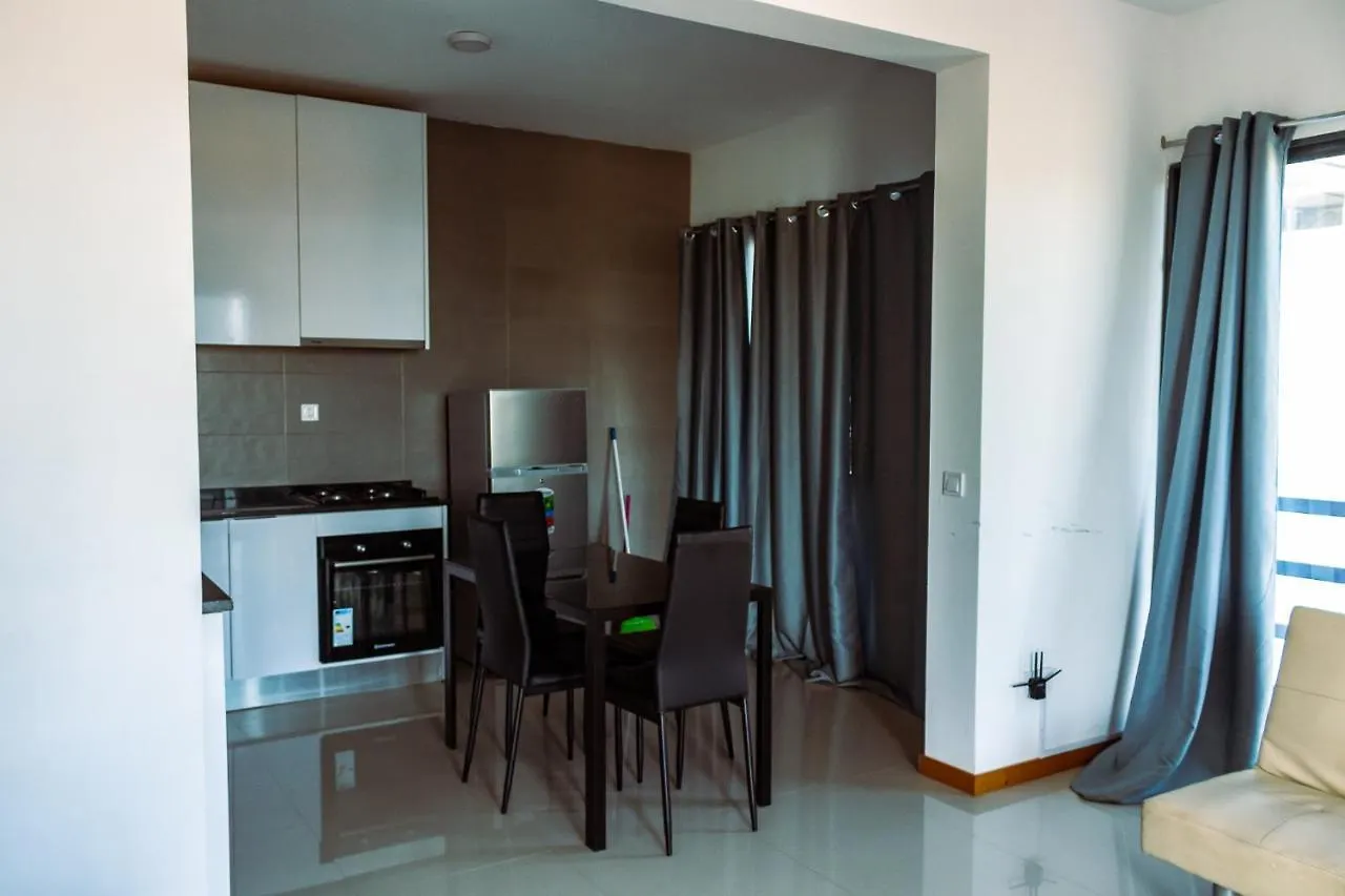 Beautiful And Brand New 2 Bedrooms Apartment/ Magnifico E Novo Apartamento T2 Praia 0*,